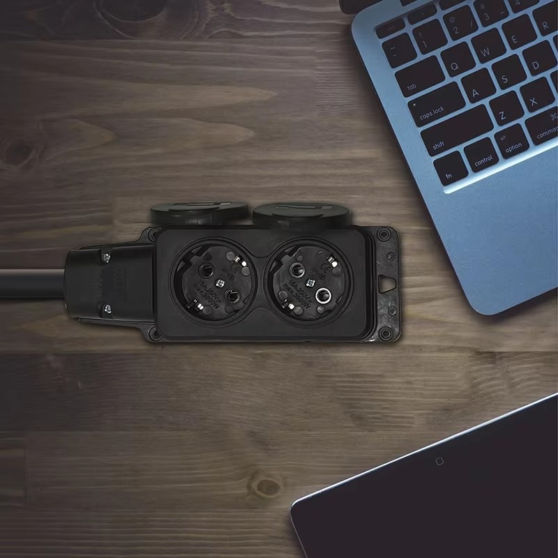 Kabel rozładowujący Feyree V2L – Outdoor Power Plug In recenzja i cena